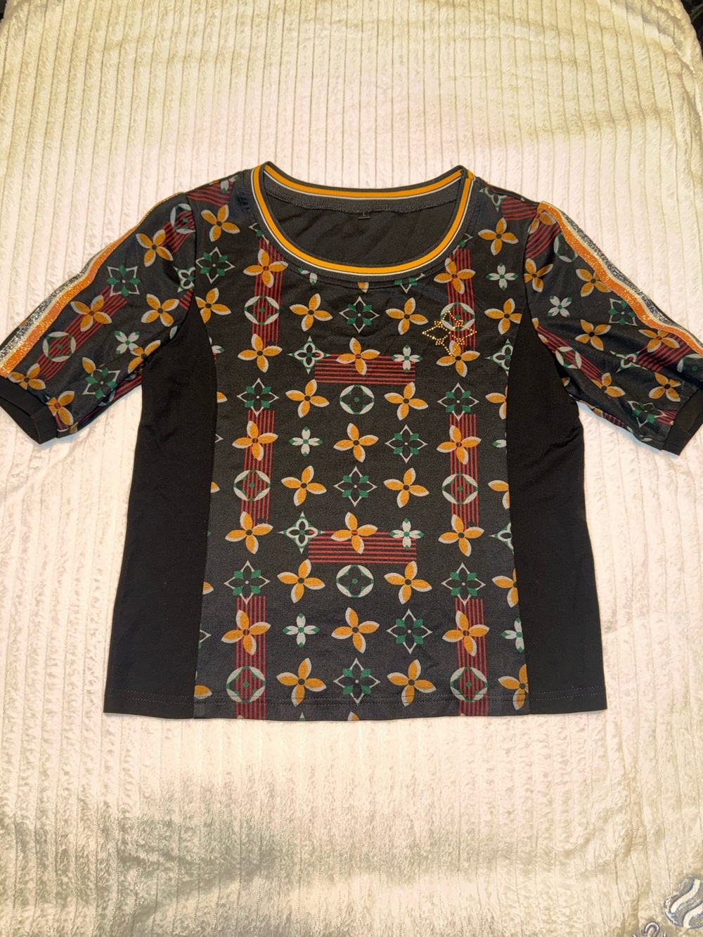 Black Monogram Floral Rhinestone Short Sleeve Top Size L
